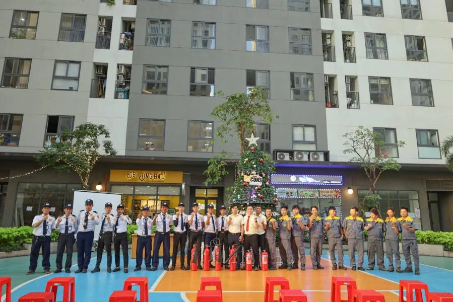 Cư dân Bcons thực hành thao tác PCCC