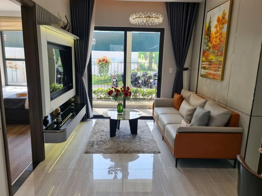 Căn hộ mẫu Tháp Green Emerald dự án Bcons City