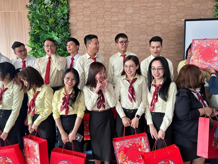Những hình ảnh nổi bật tại buổi tặng quà chúc tết nhân viên của tập đoàn Bcons