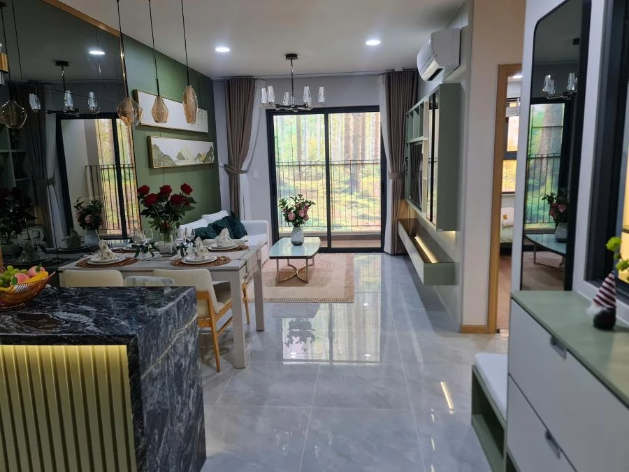 Góc nhìn từ cửa ra ban công