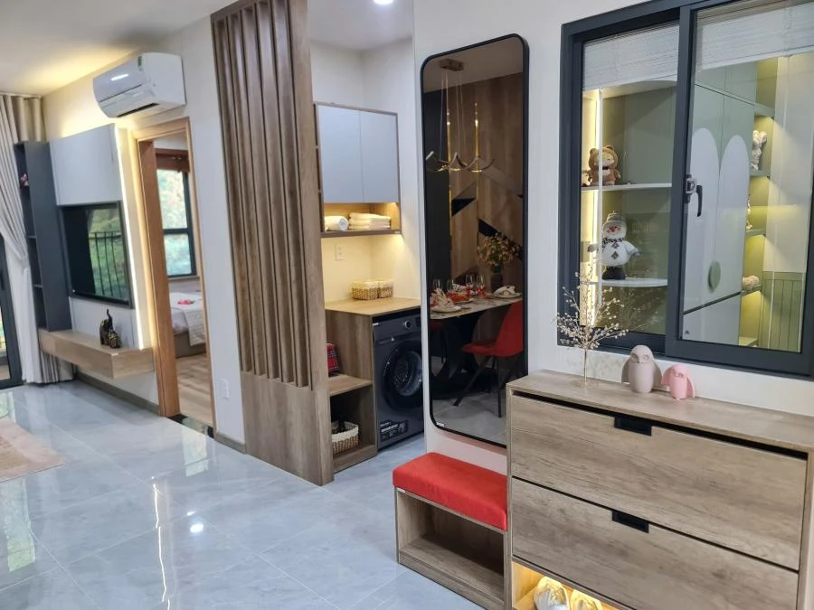 Góc nhìn từ cửa vào khu để máy giặt
